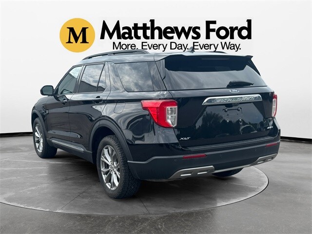 2022 Ford Explorer XLT photo 3