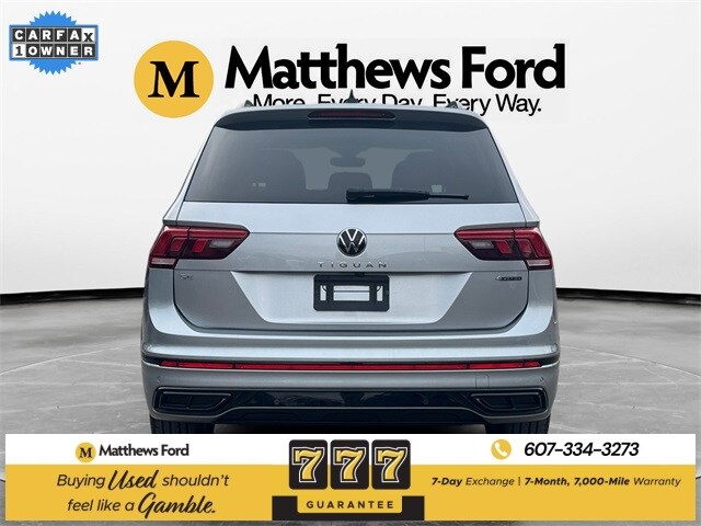 2022 Volkswagen Tiguan SE R-Line Black photo 2