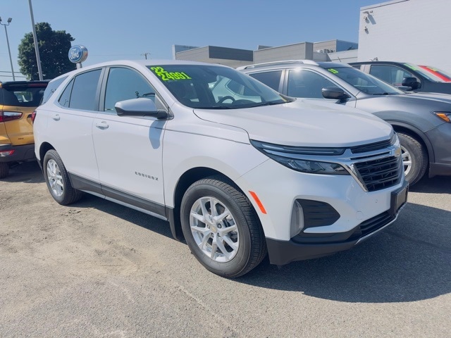 Used 2022 Chevrolet Equinox LT with VIN 3GNAXUEV3NL111123 for sale in Norwich, NY