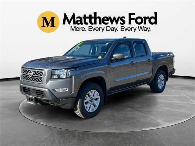 2022 Nissan Frontier SV's photo