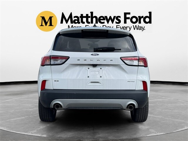 2022 Ford Escape SE photo 4