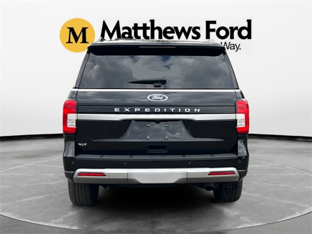 Used 2024 Ford Expedition XLT SUV