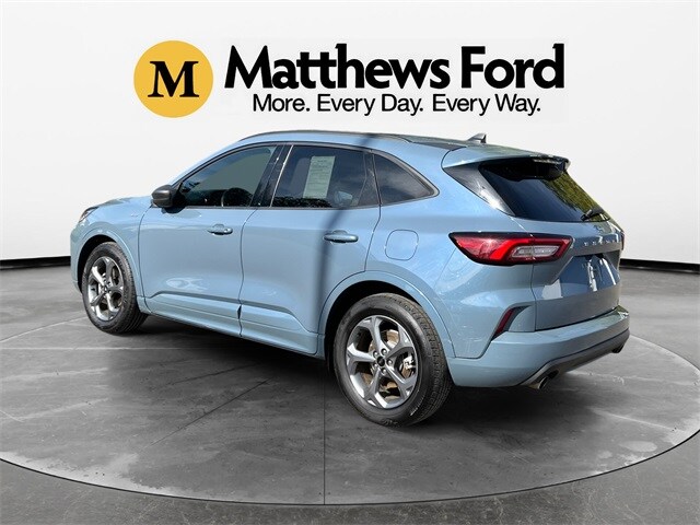 2023 Ford Escape ST-Line photo 3