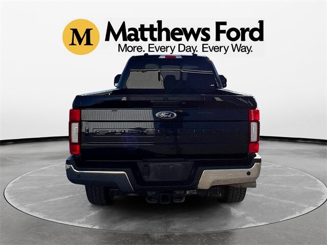 2022 Ford F-350 Lariat photo 4