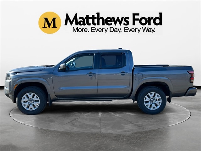 2022 Nissan Frontier SV photo 2