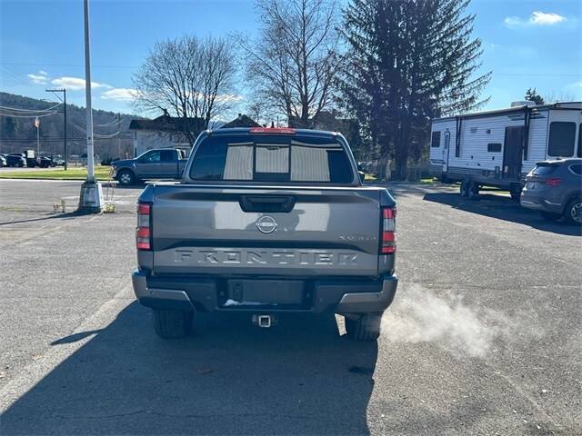 2022 Nissan Frontier SV photo 4
