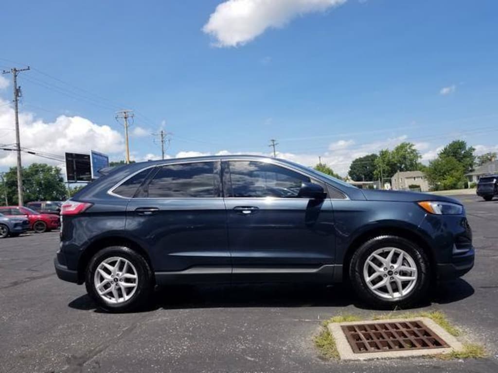 Used 2024 Ford Edge SUV