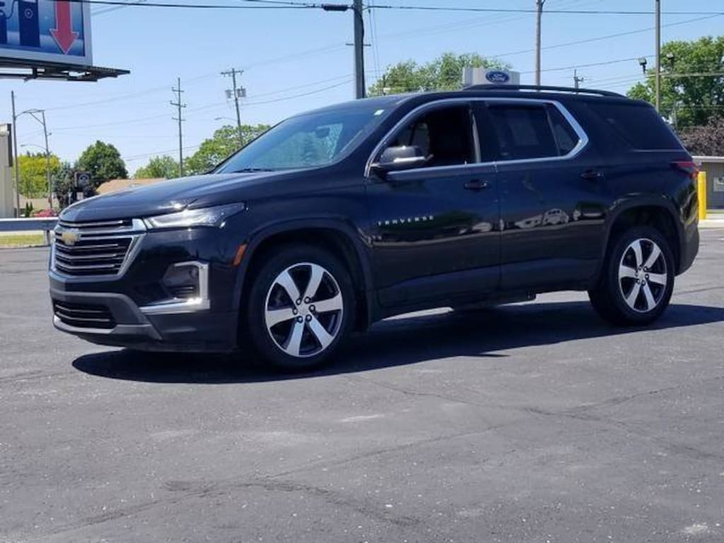 Used 2023 Chevrolet Traverse LT Leather SUV