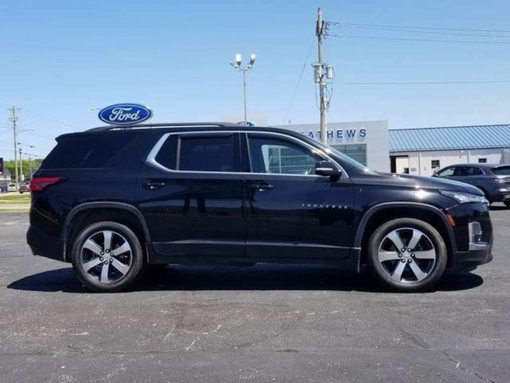 Used 2023 Chevrolet Traverse LT Leather SUV