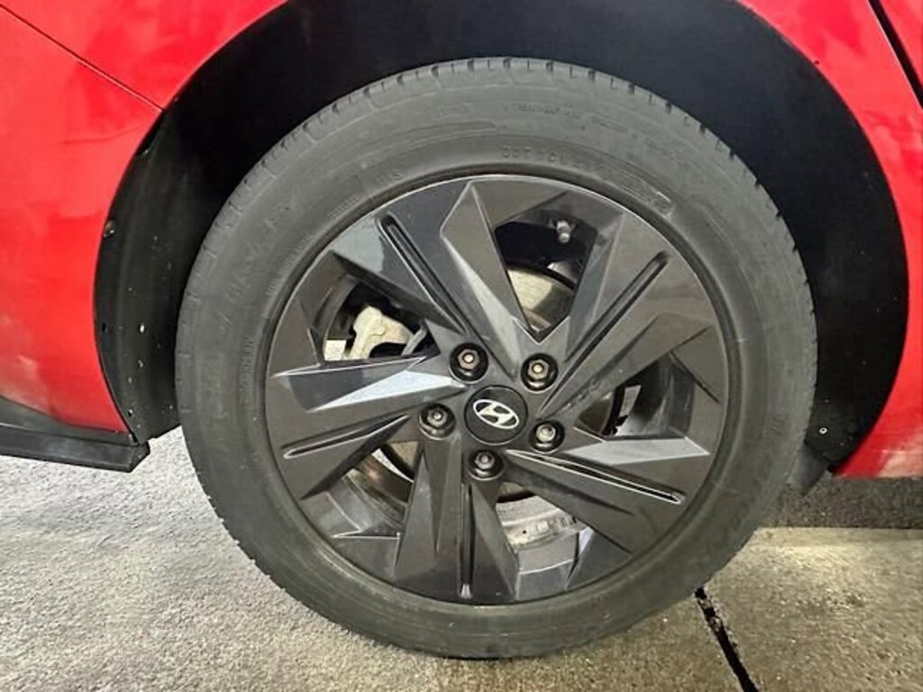 Used 2022 Hyundai Elantra SEL Sedan