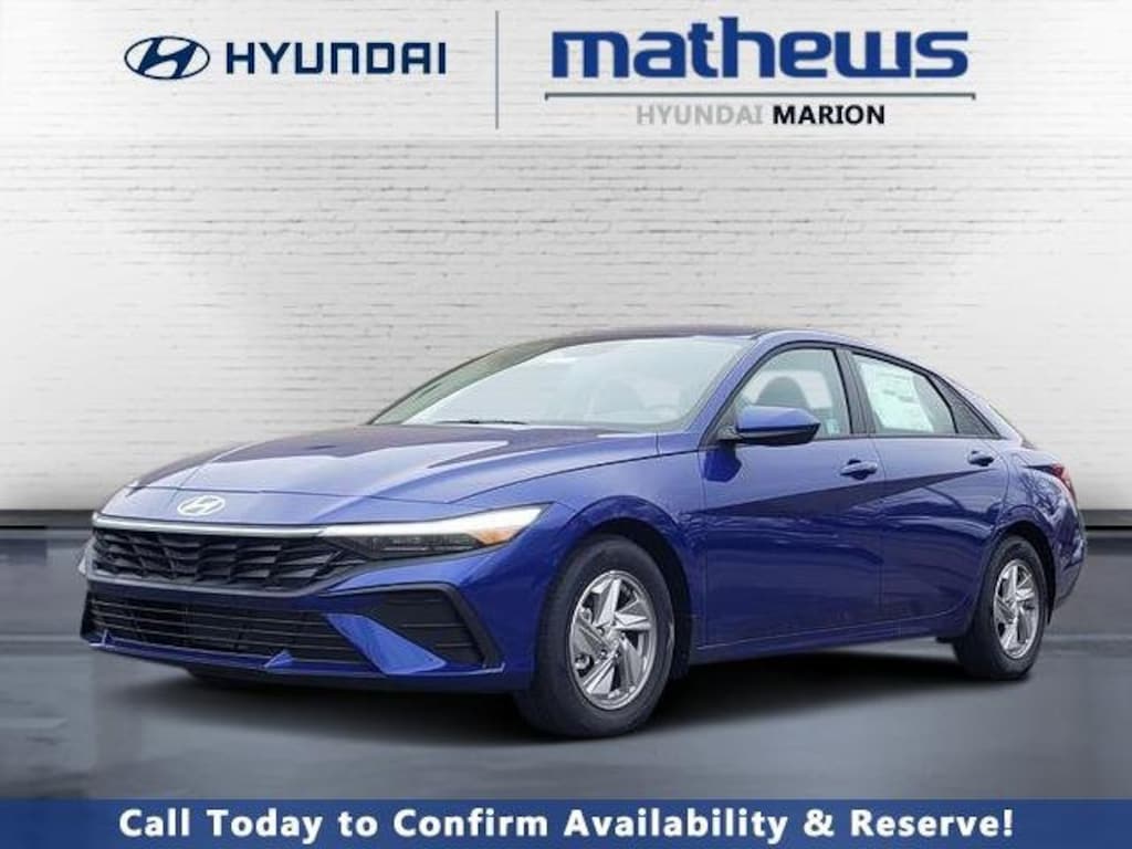 New 2025 Hyundai Elantra SE Sedan