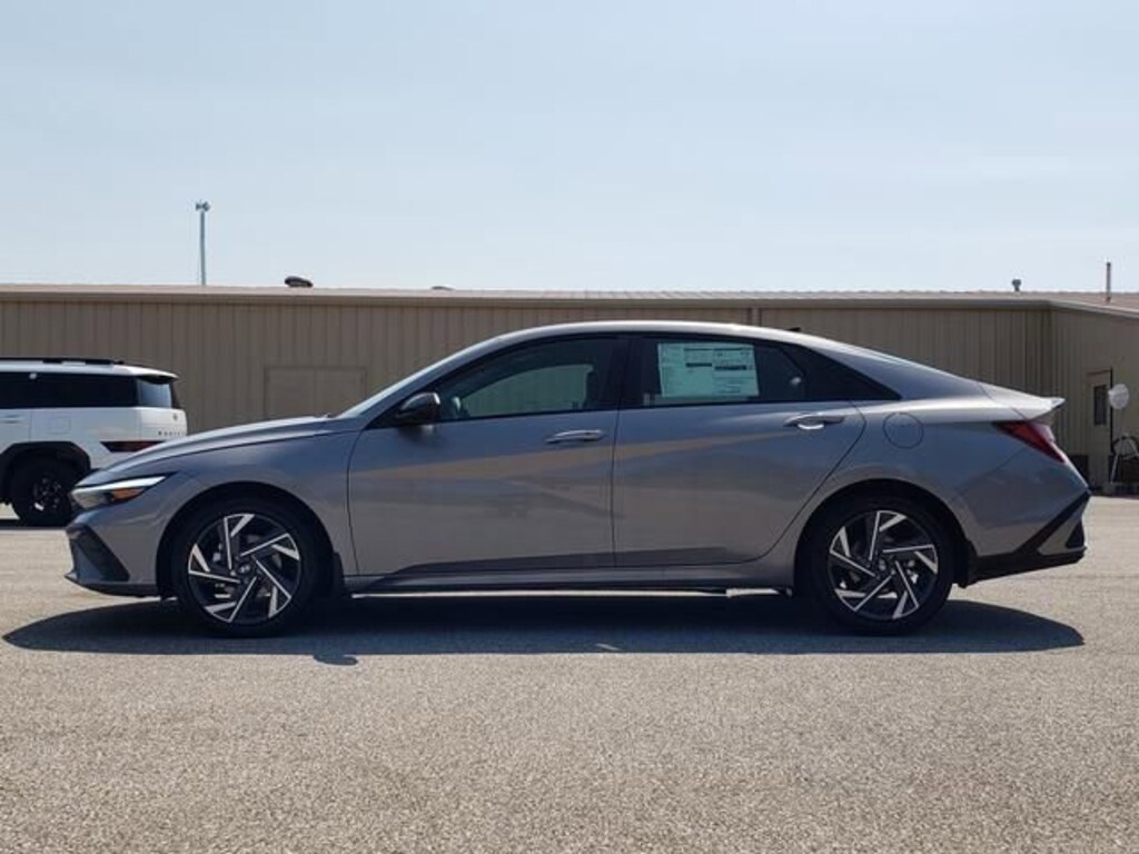 Used 2025 Hyundai Elantra Hybrid SEL Sport Sedan