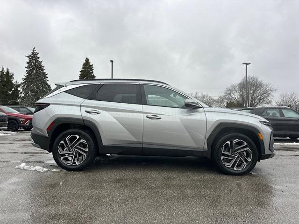 New 2026 Hyundai Tucson Hybrid Limited SUV