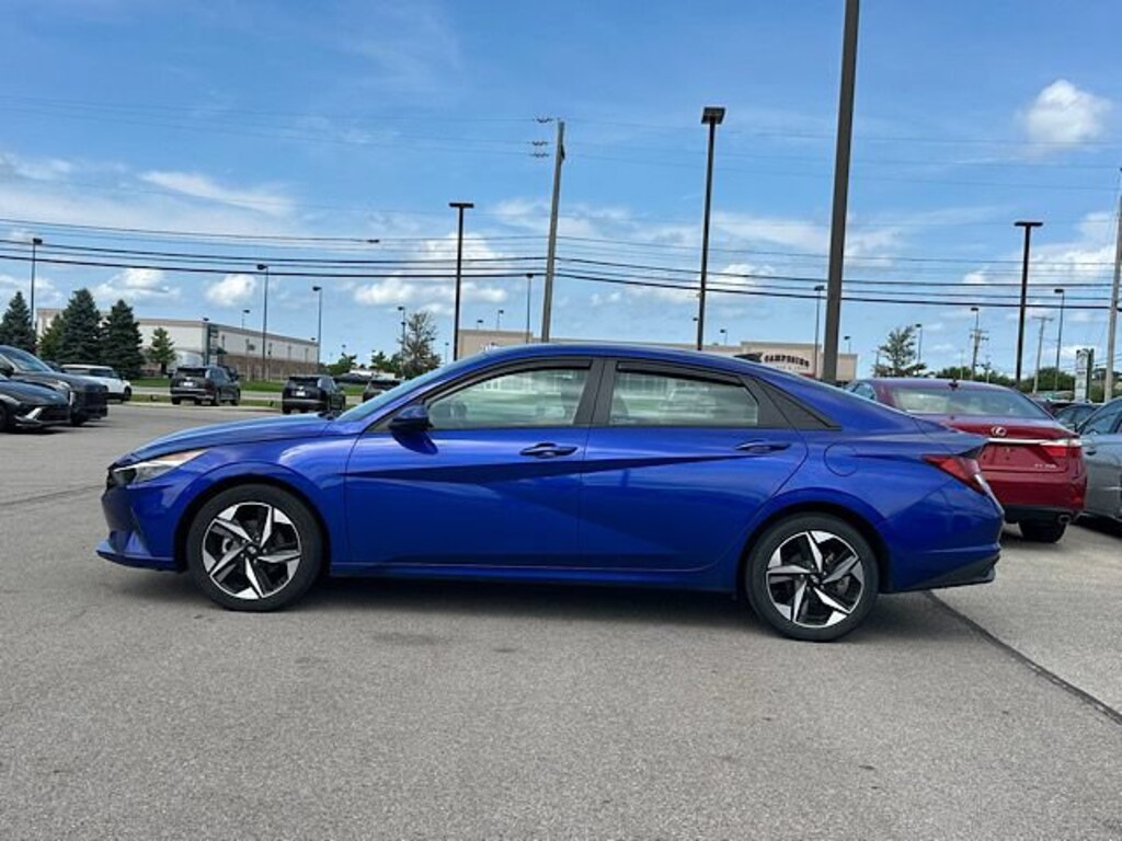 Used 2023 Hyundai Elantra SEL Sedan