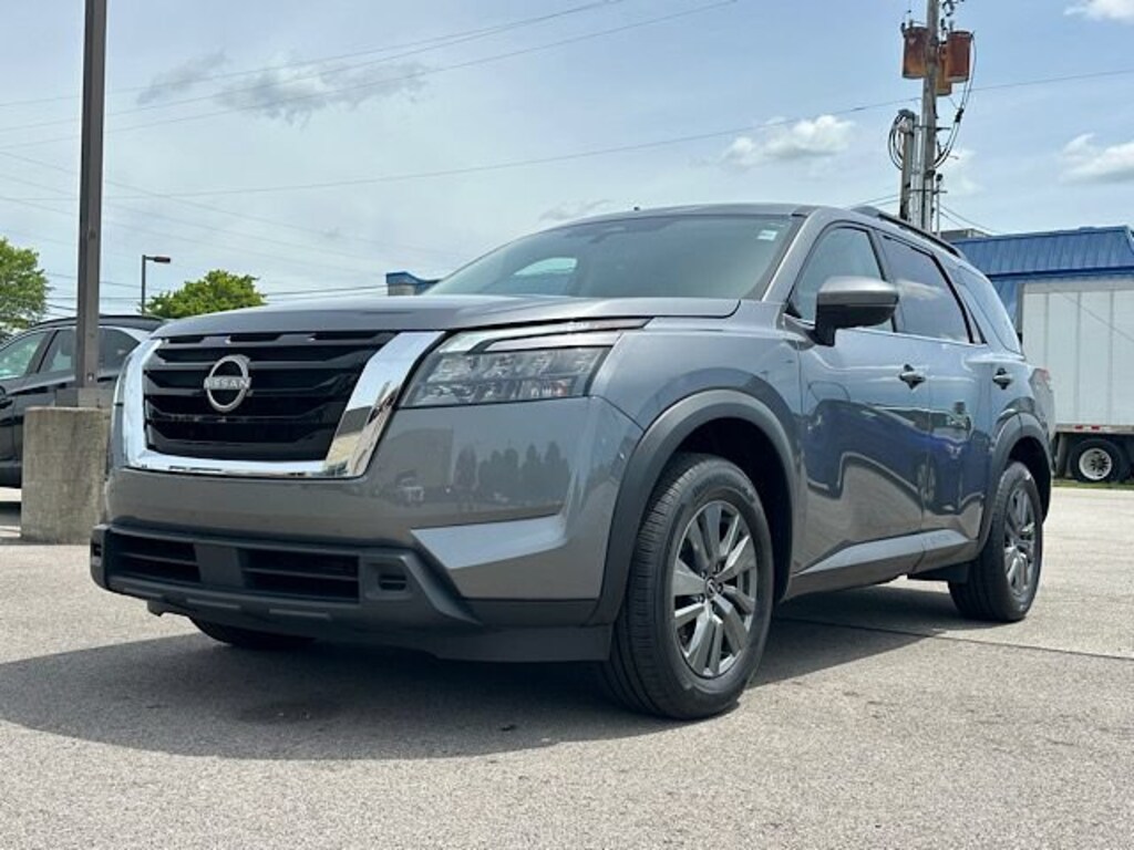 Used 2025 Nissan Pathfinder SV SUV