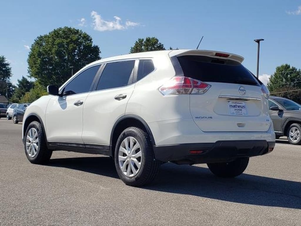 Used 2016 Nissan Rogue S SUV