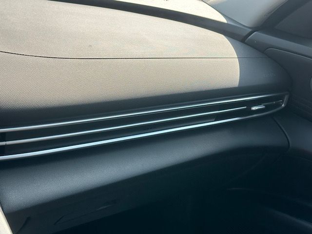 2024 Hyundai Elantra SE - Photo 28