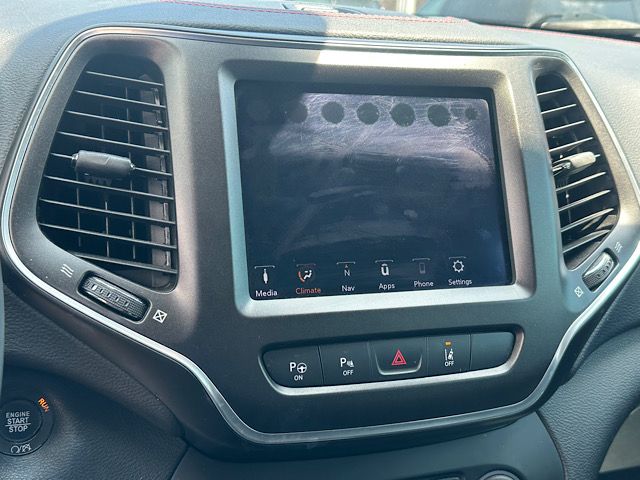2020 Jeep Cherokee Trailhawk - Photo 29