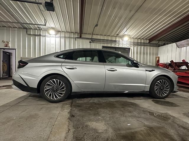 2025 Hyundai Sonata Hybrid SEL - Photo 6