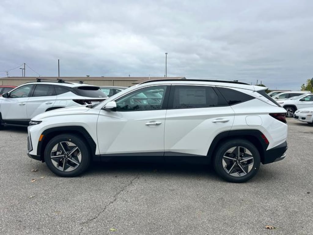 New 2026 Hyundai Tucson SEL FWD SUV