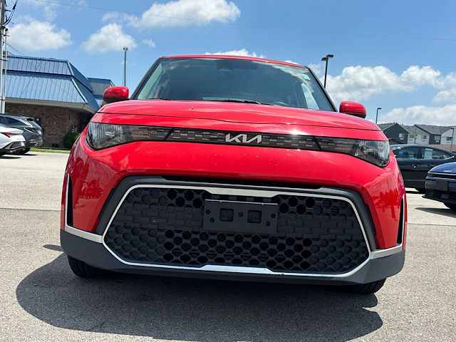 2023 Kia Soul S - Photo 10