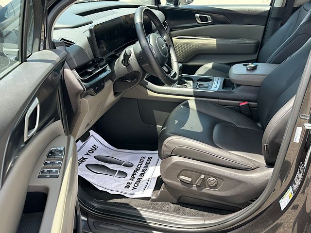 2026 Kia Carnival LXS - Photo 13