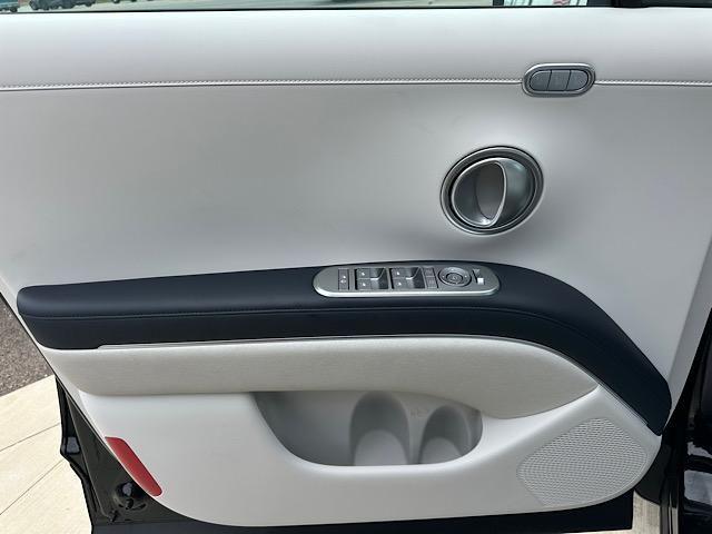 2026 Hyundai Palisade Calligraphy - Photo 9