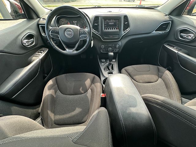 Photo 19