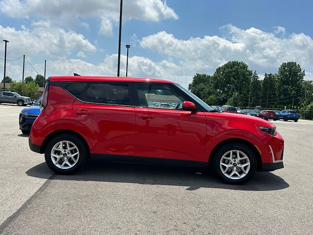 2023 Kia Soul S - Photo 15