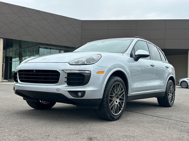2017 Porsche Cayenne Platinum Edition