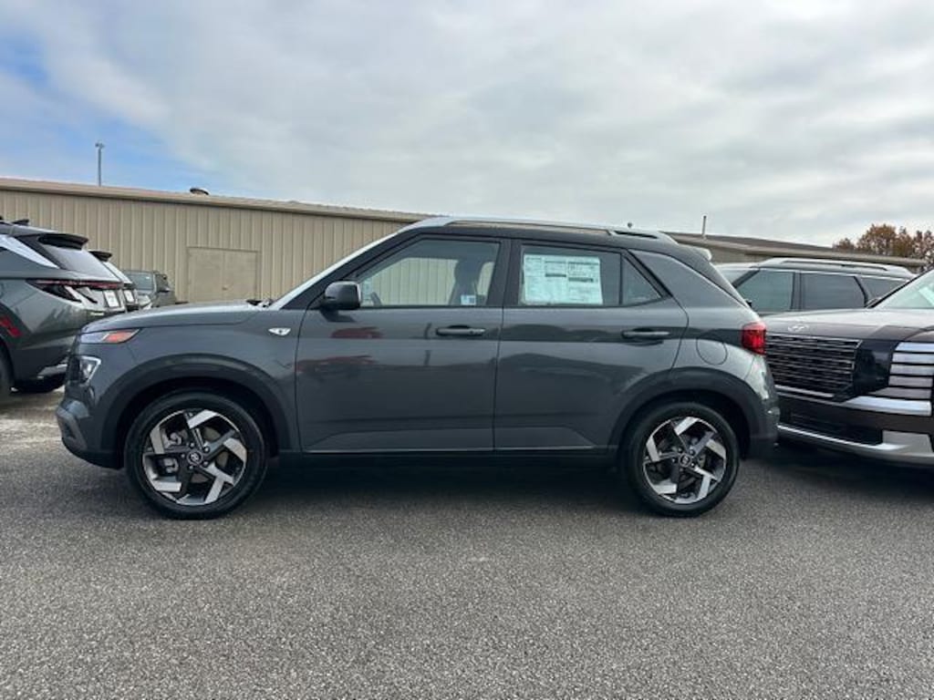 New 2026 Hyundai Venue SEL w/Two-Tone Roof SUV