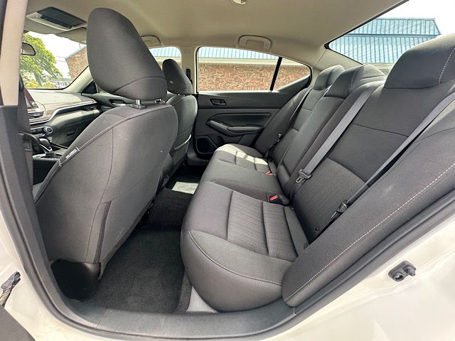 2025 Nissan Altima SV - Photo 17