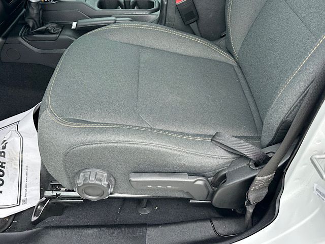 2025 Jeep Wrangler 4-Door Sahara - Photo 13