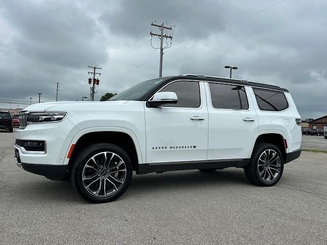 2022 Jeep Grand Wagoneer III photo 2