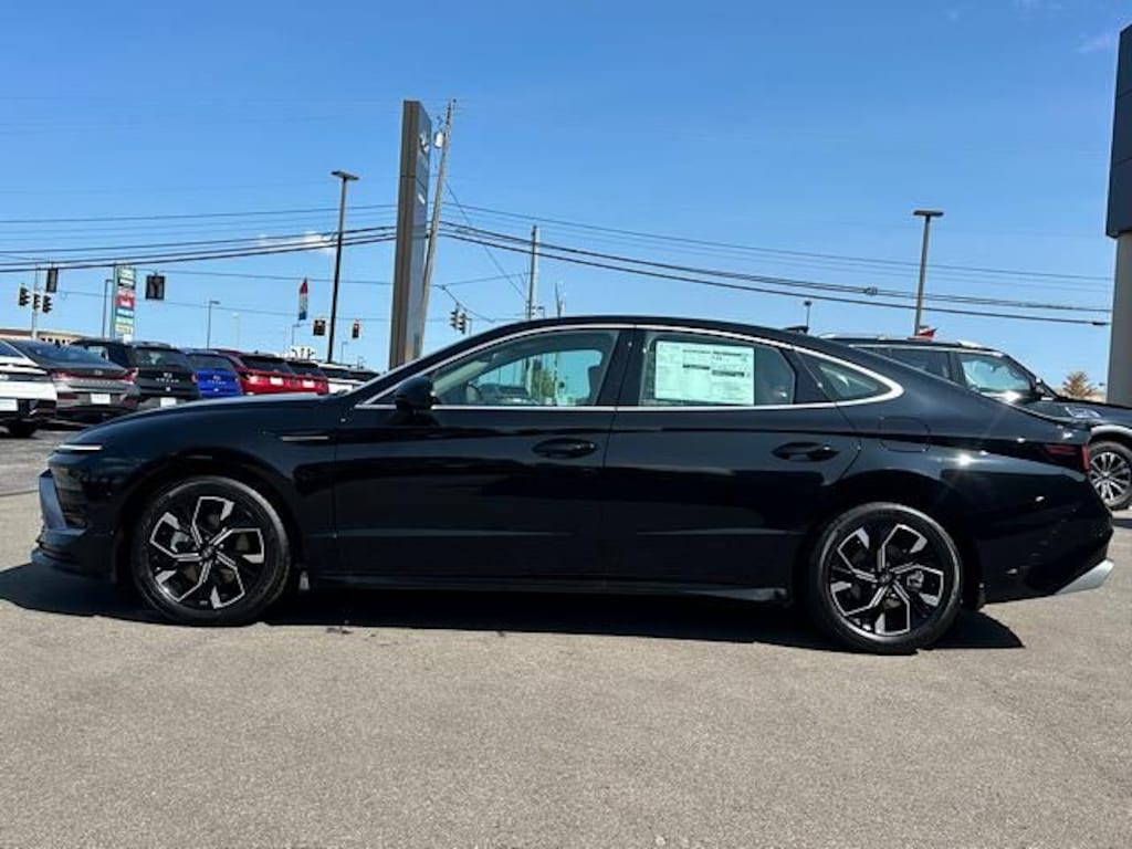 Used 2024 Hyundai Sonata SEL Sedan
