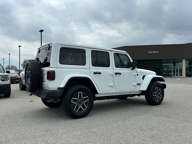 2025 Jeep Wrangler 4-Door Sahara - Photo 8