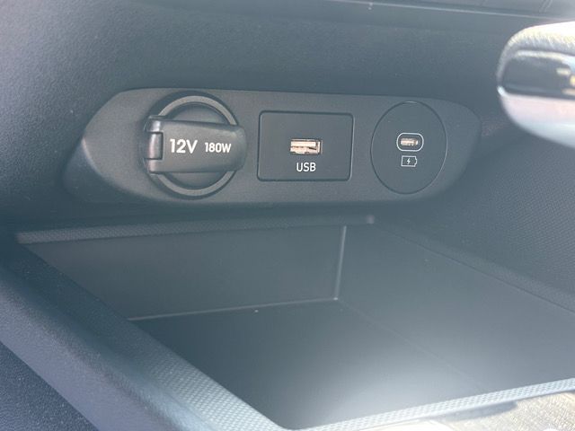 2024 Hyundai Elantra SE - Photo 27