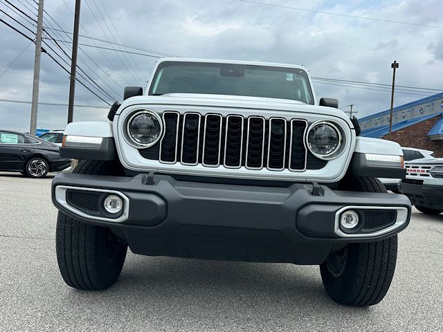2025 Jeep Wrangler 4-Door Sahara - Photo 11