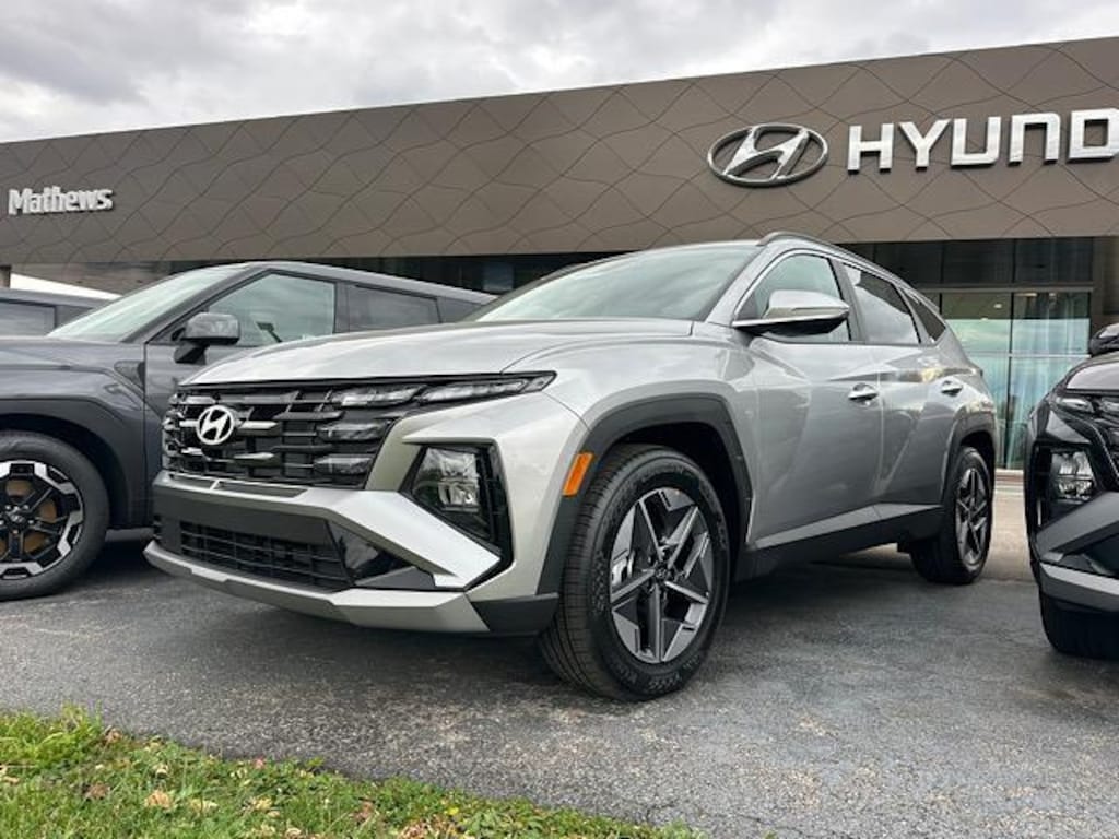 New 2026 Hyundai Tucson SEL Premium FWD SUV