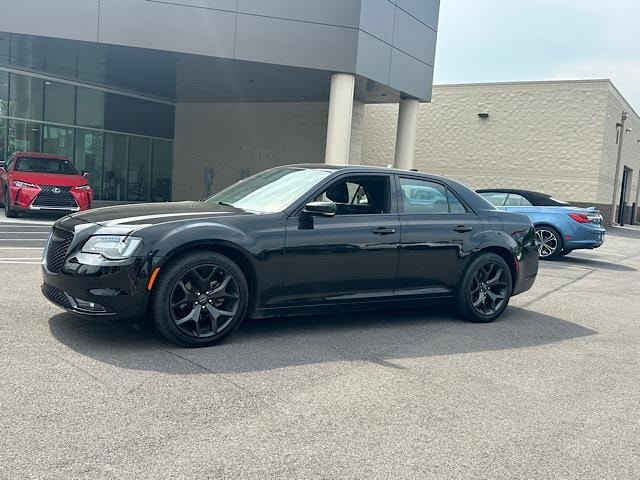 Used 2022 Chrysler 300 S with VIN 2C3CCABG1NH218086 for sale in Marion, OH