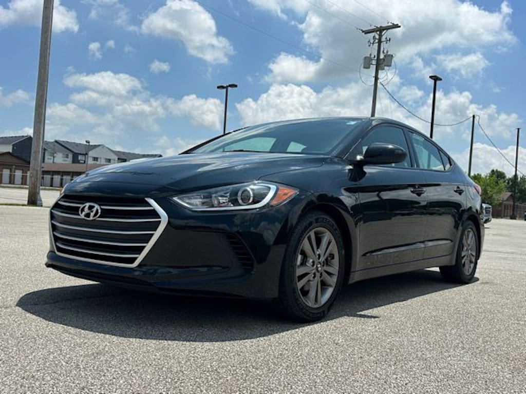 Used 2017 Hyundai Elantra SE Sedan