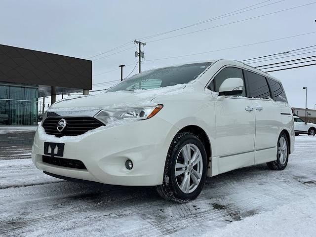2011 Nissan Quest SL's photo