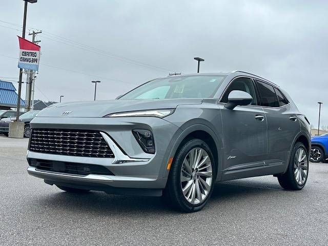 2025 Buick Envision Avenir's photo