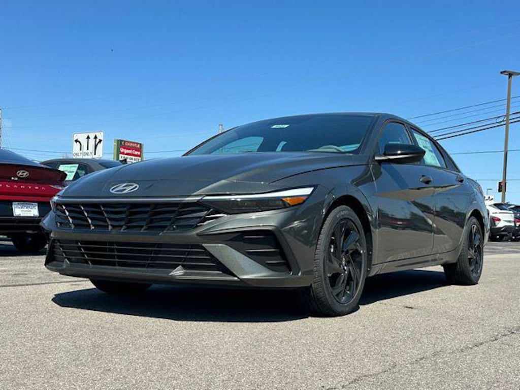 New 2026 Hyundai Elantra SEL Sport Sedan