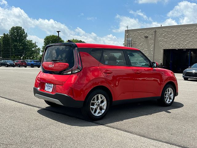 2023 Kia Soul S - Photo 7
