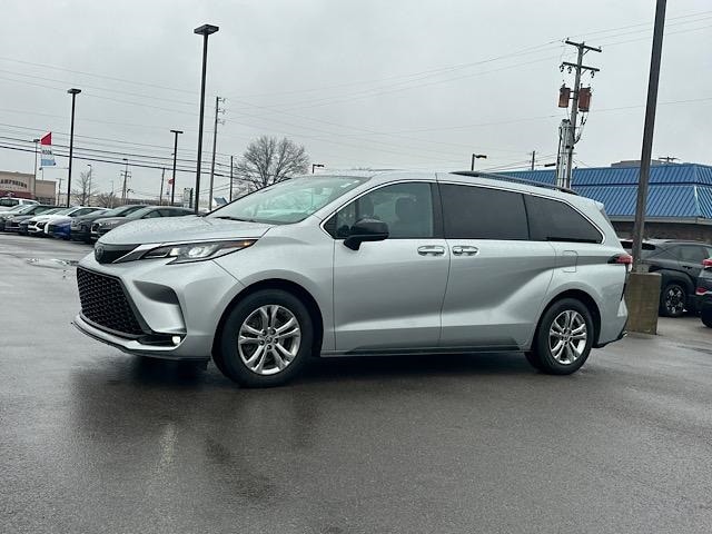 Used 2022 Toyota Sienna XSE with VIN 5TDDSKFC0NS055643 for sale in Marion, OH