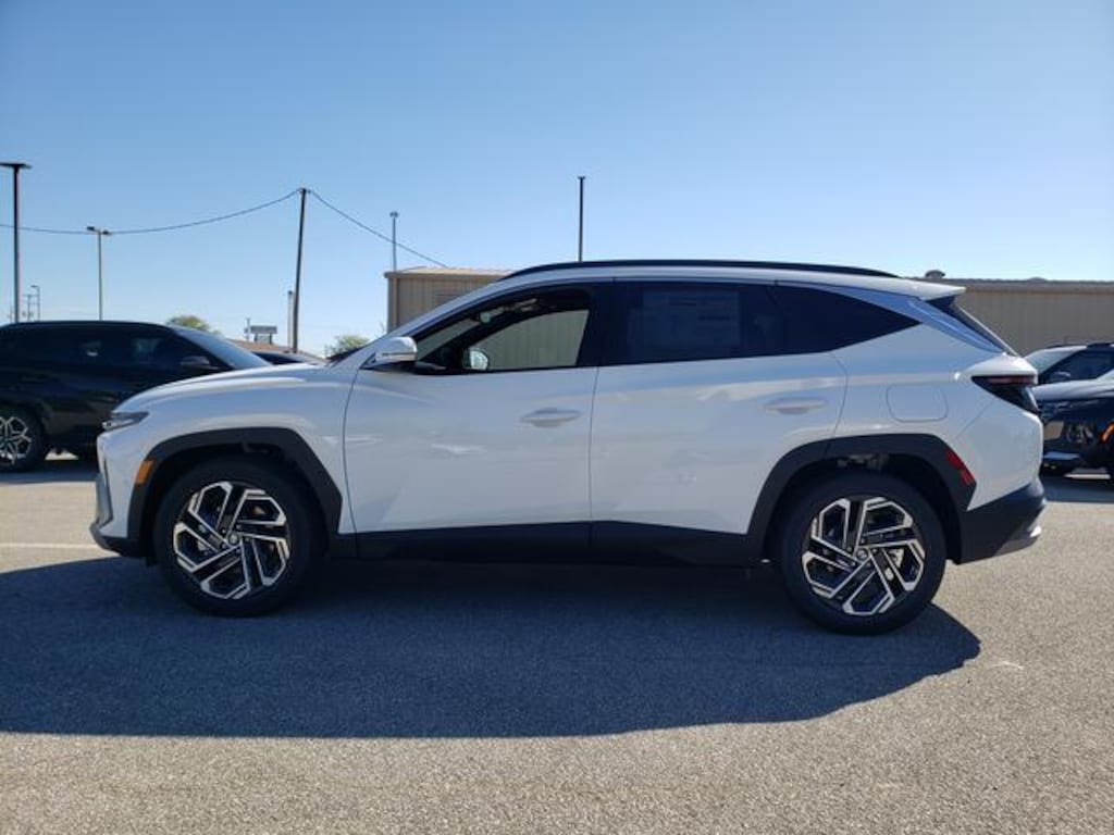 New 2026 Hyundai Tucson Limited FWD SUV