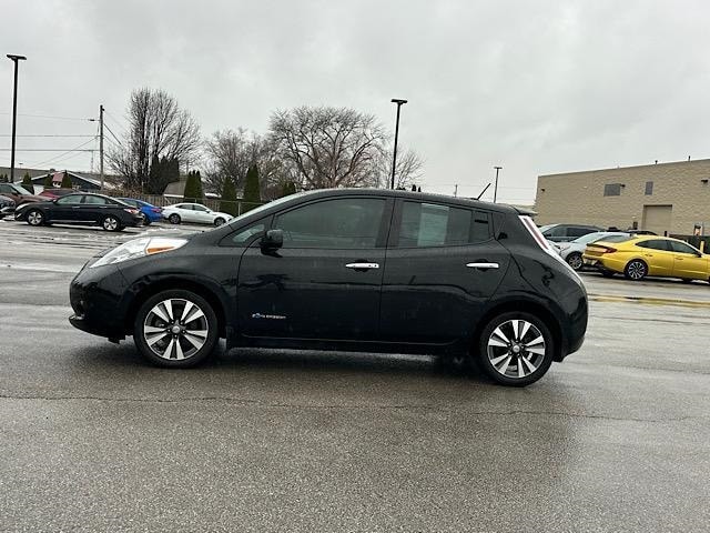 Used 2016 Nissan LEAF SL with VIN 1N4BZ0CP8GC302867 for sale in Marion, OH