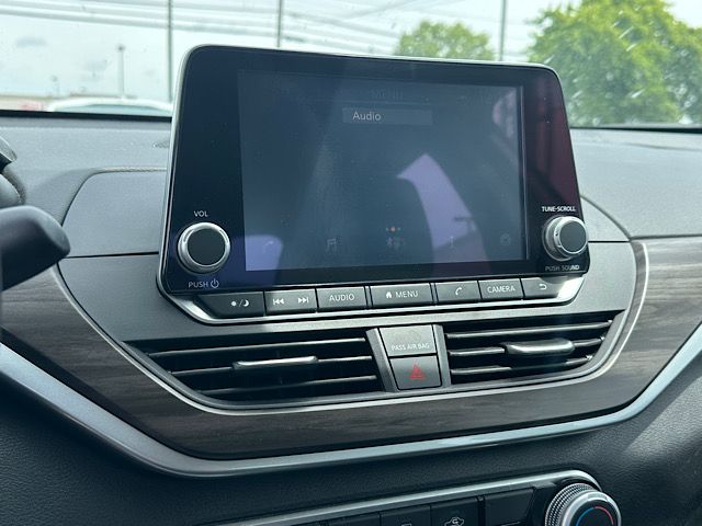 2025 Nissan Altima SV - Photo 28