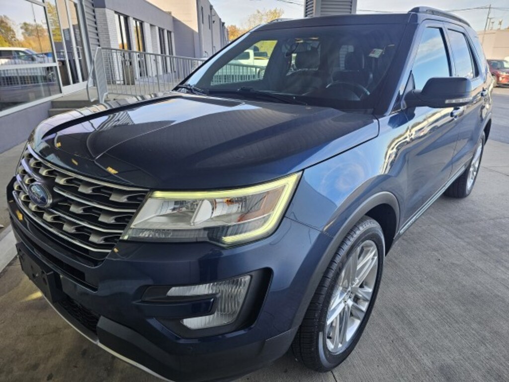 Used 2017 Ford Explorer XLT SUV